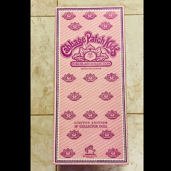 NIB Cabbage Patch Kids Porcelain Collection 16” Doll: Jessica Louise - Picture 5 of 6